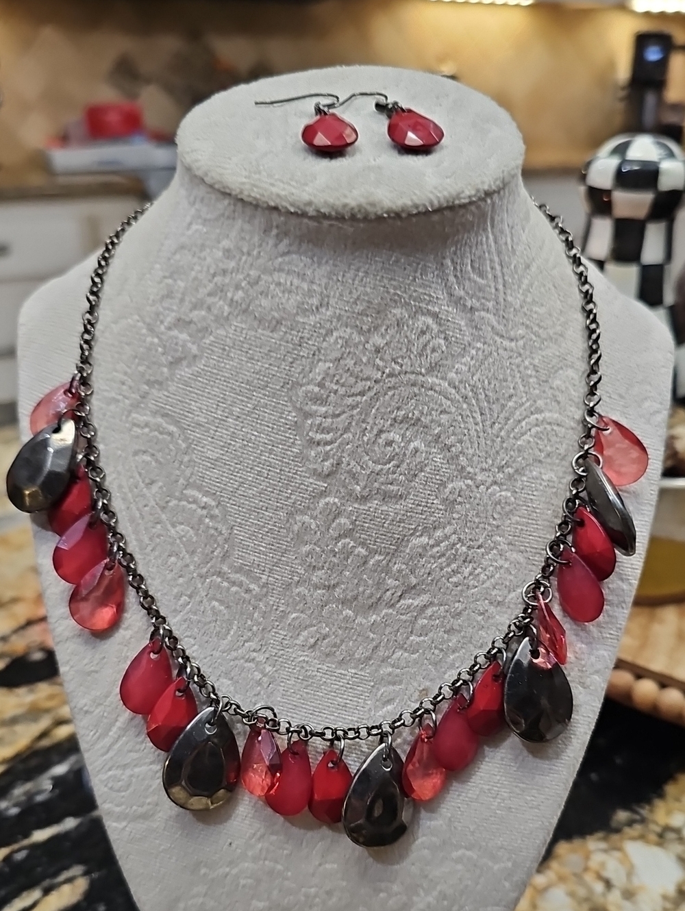 Red Teardrop Dangle Necklace and Earring Set - Women Jewelry